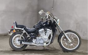 SUZUKI INTRUDER 750 VR51A