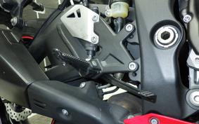 KAWASAKI ZX 10 NINJA R 2013