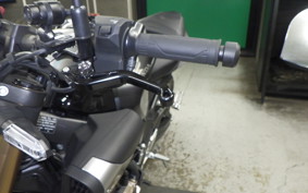 HONDA CB650R E-Clutch 2025 RH17