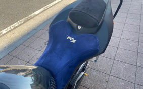 YAMAHA YZF-R1 2004 RN13