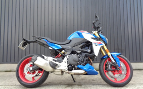 BMW F900R PREMIUM  LINE 2025 0K81
