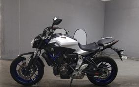 YAMAHA MT-07 2015 RM07J
