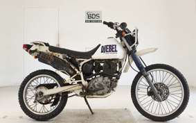 SUZUKI DJEBEL 200 (DR200SE) SH42A