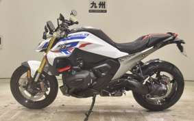 BMW R1300R ASA 2025