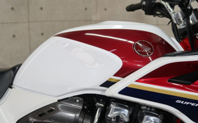 HONDA CB1300 SUPER  BOL DOR ABS 2022 SC54