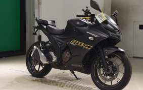 SUZUKI GIXXER 250 SF 2021