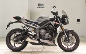 TRIUMPH STREET TRIPLE RS 2021
