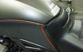 DUCATI DIAVEL STRADA 2013