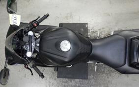 YAMAHA YZF-R1 2005