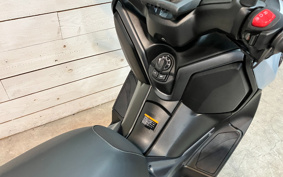 YAMAHA X-MAX SGA8J
