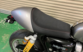 TRIUMPH THRUXTON 1200 R 2017 DAD72H