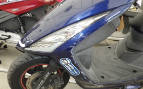 SUZUKI GSR125