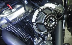 HARLEY FLBS 1870 2018