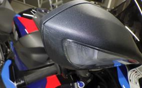 BMW M1000RR 2025