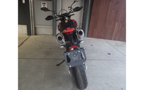 DUCATI HYPERMOTARD 698 MONO R 2024 4B00