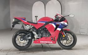 HONDA CBR600RR PC40