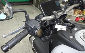 HONDA CB650R E-Clutch 2025 RH17