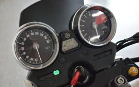 YAMAHA XJR1300 C 2015 RP19