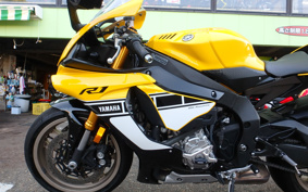 YAMAHA YZF-R1 2016 RN39