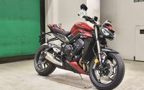 TRIUMPH STREET TRIPLE RS 2025