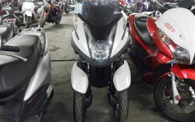 YAMAHA TRICITY 125 SE82J