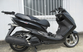 YAMAHA MAJESTYS SG28J