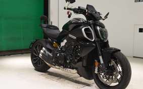 DUCATI DIAVEL V4 2023