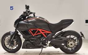 DUCATI DIAVEL Carbon 2013