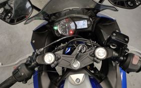 YAMAHA YZF-R25 RG10