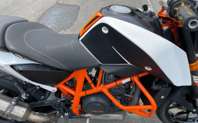 KTM 690 DUKE R 2013 LDU40