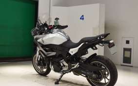 BMW F900XR 2021