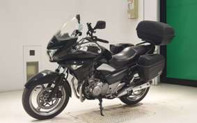 SUZUKI GSR250S