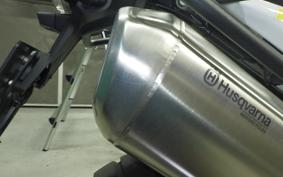 HUSQVARNA NORDEN901 2022