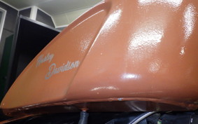HARLEY XL1200C 2005