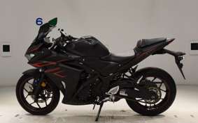 YAMAHA YZF-R25 RG10J
