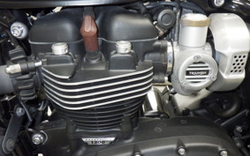 TRIUMPH BONNEVILLE BOBBER 2018