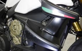 DUCATI STREETFIGHTER V4 S 2021