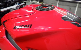 DUCATI STREETFIGHTER V4 S 2025