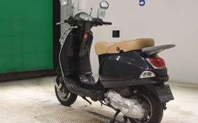 VESPA LX125