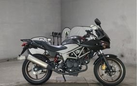 HONDA VTR 250 F MC33