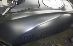 DUCATI STREETFIGHTER 848 2013