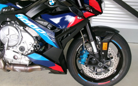 BMW M1000R 2024 0E81