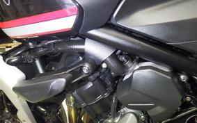 TRIUMPH TRIDENT 660 2023