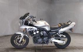 YAMAHA FZ400 4YR