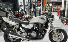 YAMAHA XJR1200 1995 4KG