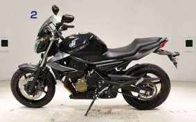 YAMAHA XJ6 N 2013