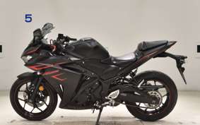 YAMAHA YZF-R25 A 2025 RG10J