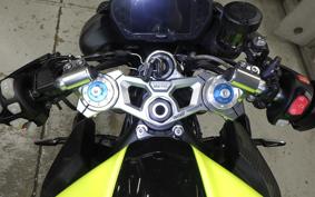 TRIUMPH STREET TRIPLE MOTO 2023