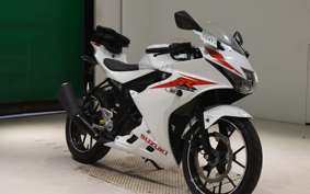 SUZUKI GSX-R125 2002 DL33B