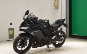 KAWASAKI ZX-25R 2000 ZX250E